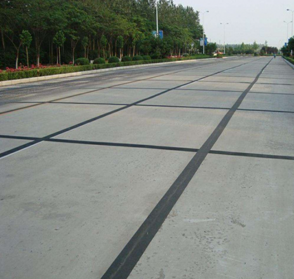 防裂貼的施工技術(shù)標(biāo)準(zhǔn)